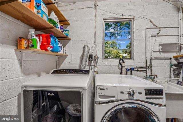 5515 BRADLEY BLVD, Alexandria, VA 22311