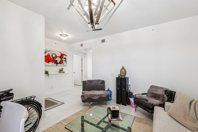 2640 Lake Shore Drive 2008, Riviera Beach, FL 33404