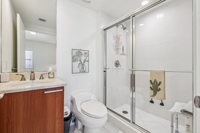 2640 Lake Shore Drive 2008, Riviera Beach, FL 33404