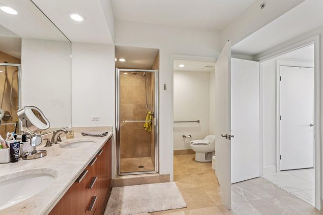 2640 Lake Shore Drive 2008, Riviera Beach, FL 33404