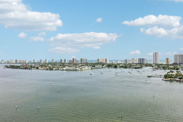 2640 Lake Shore Drive 2008, Riviera Beach, FL 33404