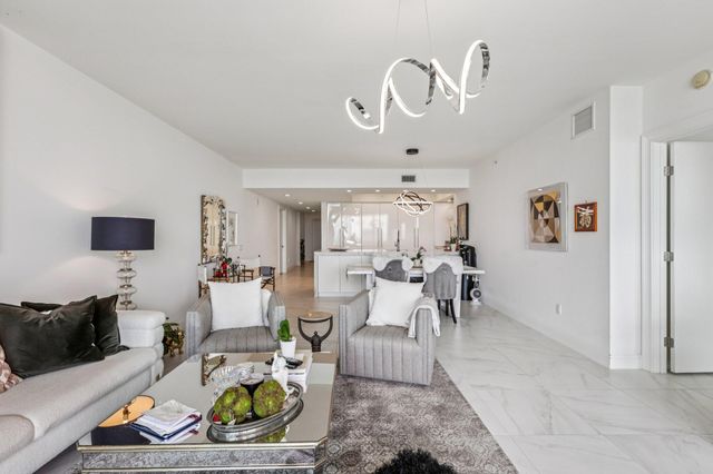2640 Lake Shore Drive 2008, Riviera Beach, FL 33404