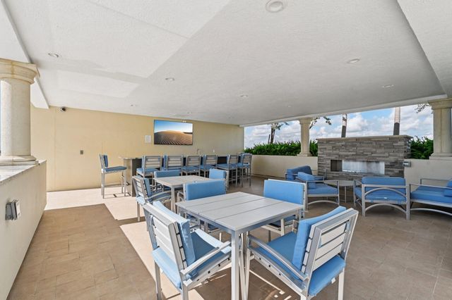2640 Lake Shore Drive 2008, Riviera Beach, FL 33404