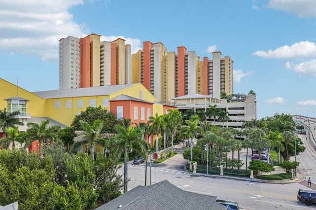 2640 Lake Shore Drive 2008, Riviera Beach, FL 33404