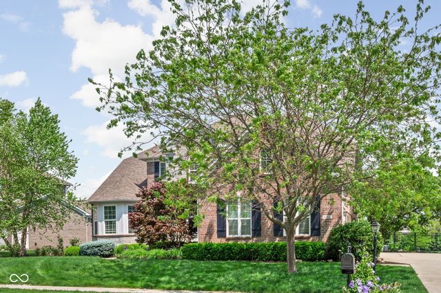 4462 Wellswood Bend, Carmel, IN 46033