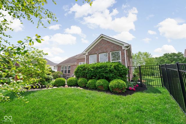 4462 Wellswood Bend, Carmel, IN 46033