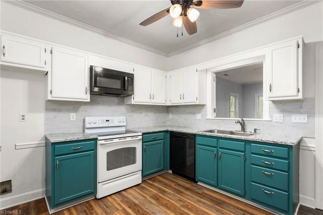 3922 Pondfield Court, Greensboro, NC 27410