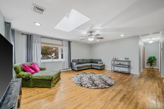 32 McCue Avenue, Wyandanch, NY 11798