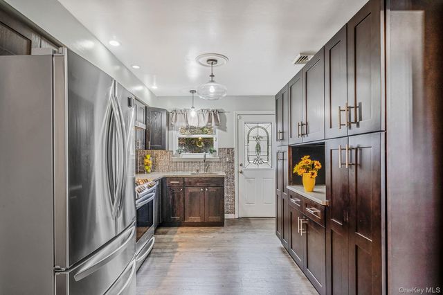 32 McCue Avenue, Wyandanch, NY 11798