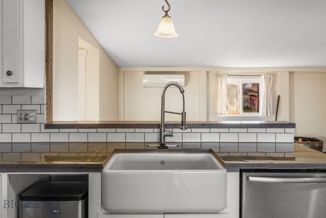 92 E Rosebud Avenue, Belgrade, MT 59714