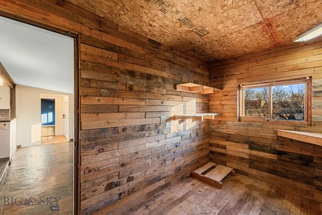 92 E Rosebud Avenue, Belgrade, MT 59714