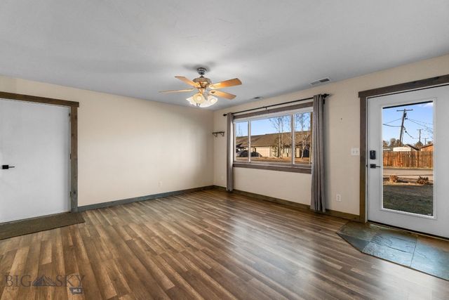 92 E Rosebud Avenue, Belgrade, MT 59714