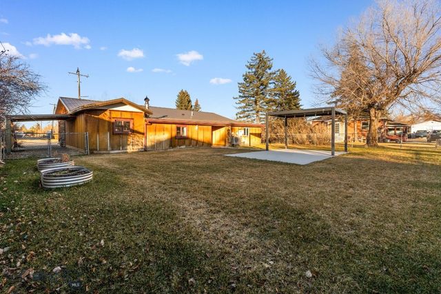 92 E Rosebud Avenue, Belgrade, MT 59714