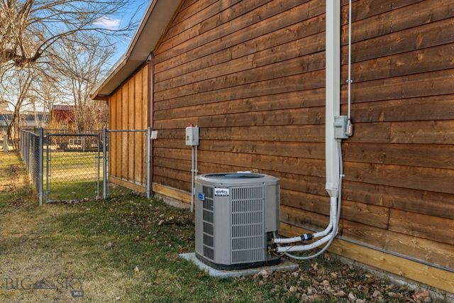 92 E Rosebud Avenue, Belgrade, MT 59714