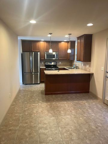 1810 TRELLIS LN, Columbia, MO 65201