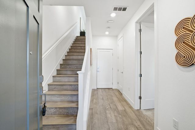 2235 Mora Place, Mountain View, CA 94040