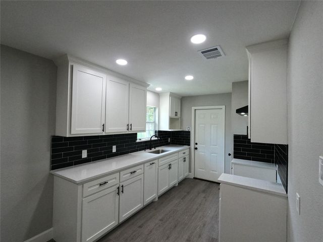6622 Cobalt Street, Houston, TX 77016