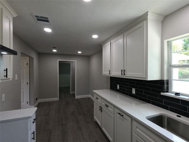 6622 Cobalt Street, Houston, TX 77016