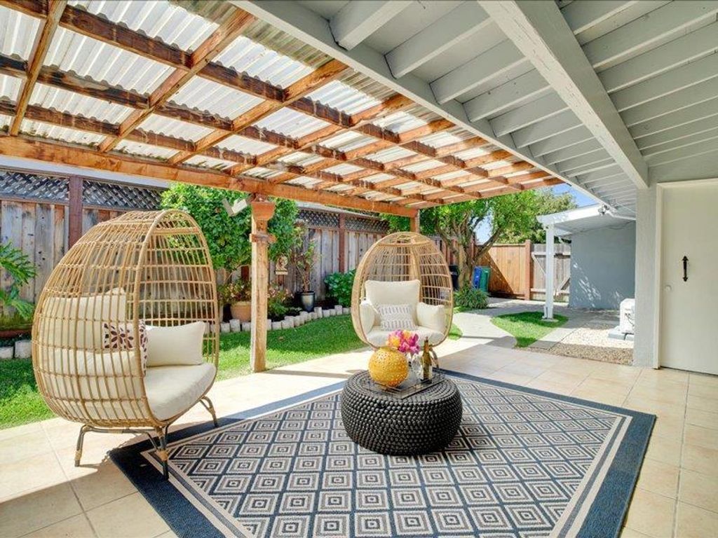 Image 14 of property listing at 2644 Bal Harbor Lane, Hayward, CA 94545