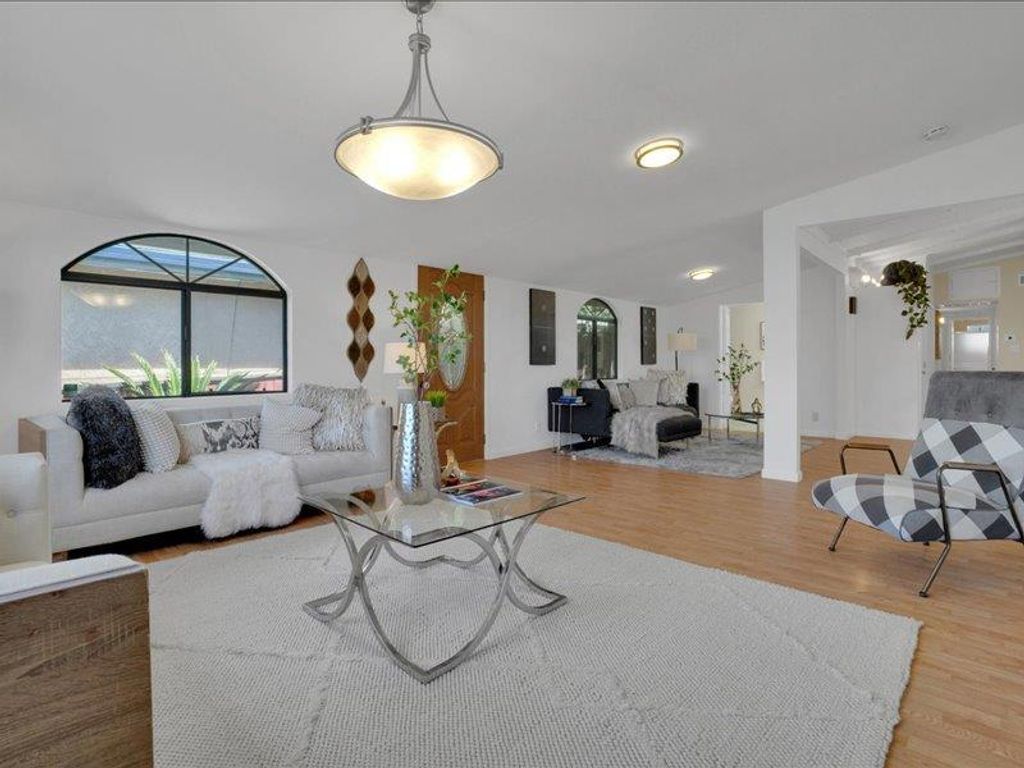 Image 2 of property listing at 2644 Bal Harbor Lane, Hayward, CA 94545