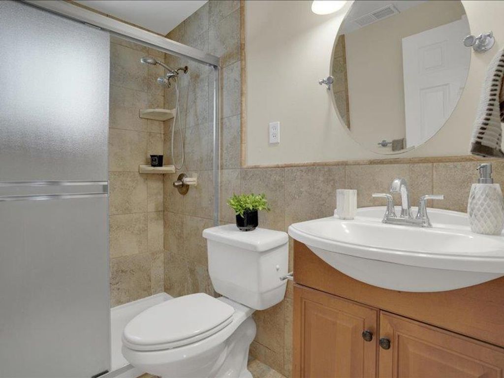 Image 25 of property listing at 2644 Bal Harbor Lane, Hayward, CA 94545