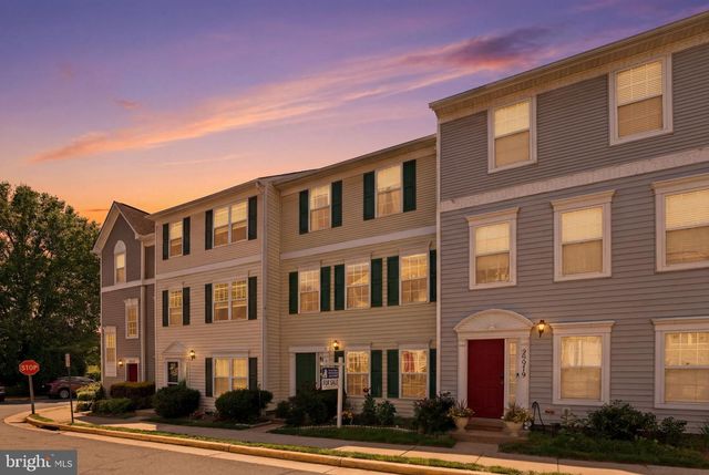 22981 FLEET TER, Sterling, VA 20166