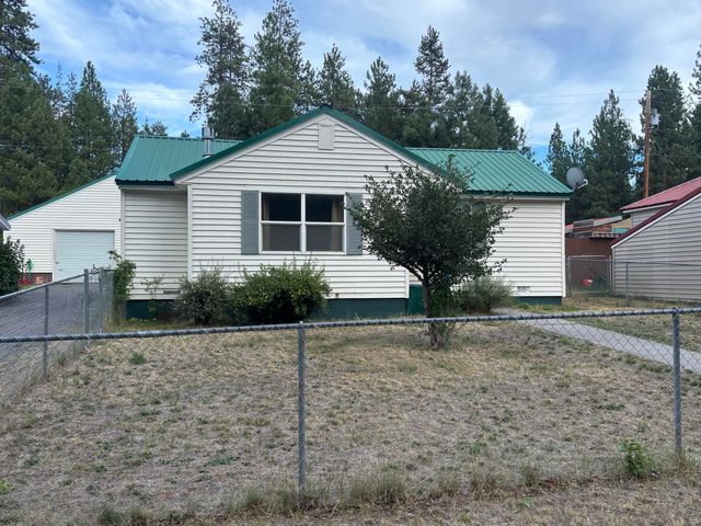 138223 Hillcrest Street, Gilchrist, OR 97737