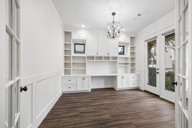 215 Malone Street, Houston, TX 77007