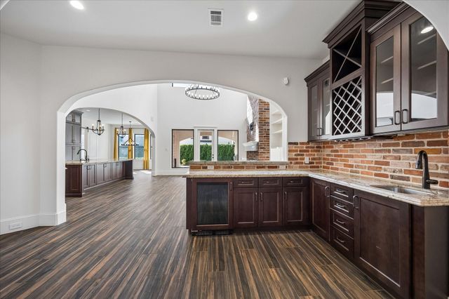 215 Malone Street, Houston, TX 77007