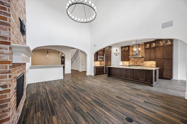 215 Malone Street, Houston, TX 77007
