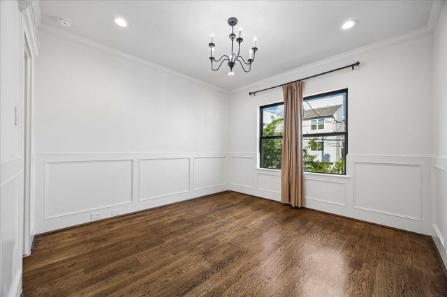 215 Malone Street, Houston, TX 77007