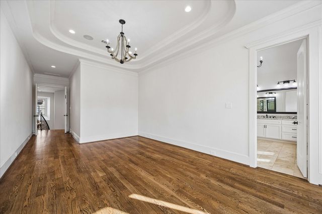 215 Malone Street, Houston, TX 77007