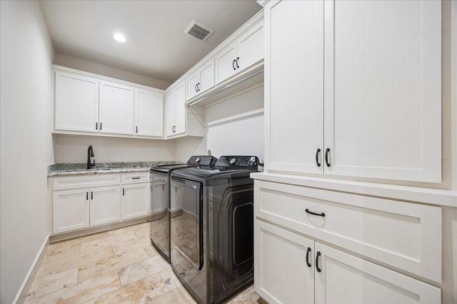215 Malone Street, Houston, TX 77007