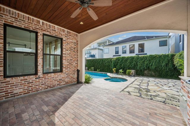 215 Malone Street, Houston, TX 77007