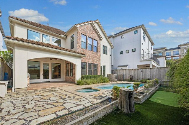 215 Malone Street, Houston, TX 77007