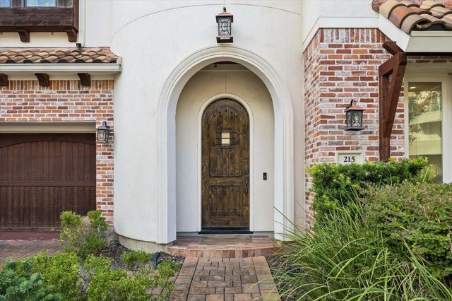215 Malone Street, Houston, TX 77007