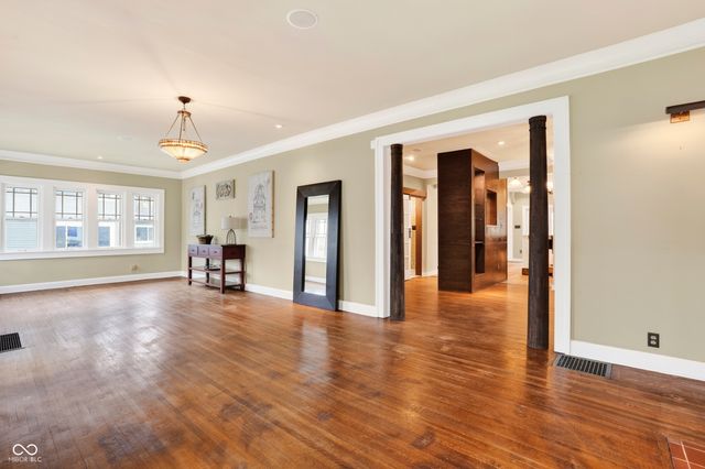 5608 N College Avenue, Indianapolis, IN 46220