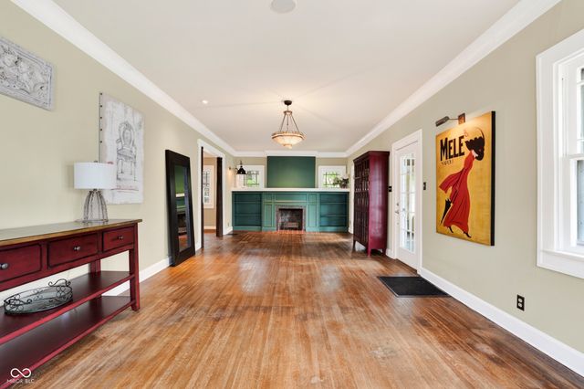 5608 N College Avenue, Indianapolis, IN 46220
