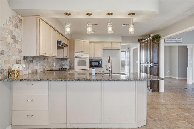 16485 Highway 54, Snyder, OK 73566