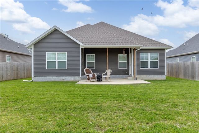 284 Miles Avenue, Gentry, AR 72734