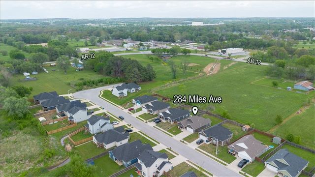 284 Miles Avenue, Gentry, AR 72734