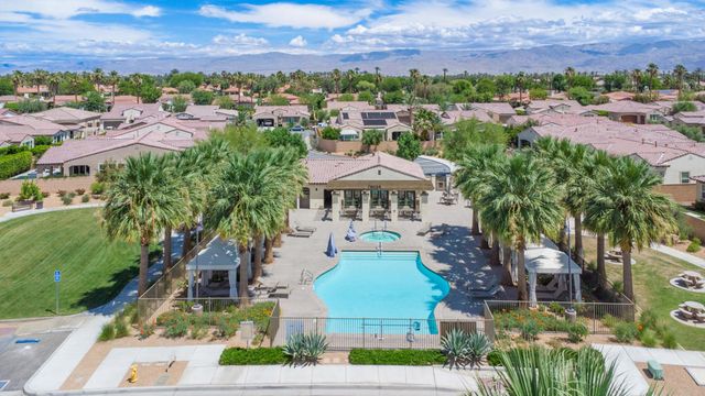 51938 Via Tolosa, La Quinta, CA 92253