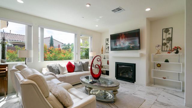 51938 Via Tolosa, La Quinta, CA 92253