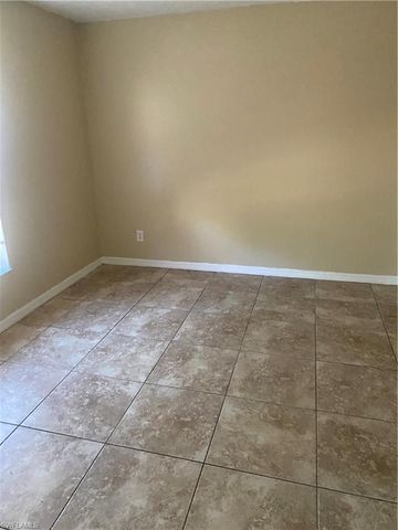 3012 69th ST W, Lehigh Acres, FL 33971