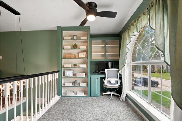309 E Golden Arrow Circle, The Woodlands, TX 77381
