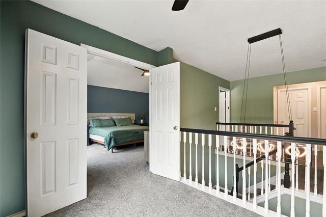 309 E Golden Arrow Circle, The Woodlands, TX 77381