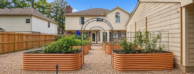 309 E Golden Arrow Circle, The Woodlands, TX 77381