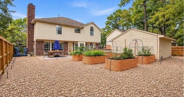 309 E Golden Arrow Circle, The Woodlands, TX 77381