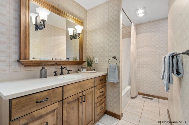 1763 MILTON DR, Cheyenne, WY 82001