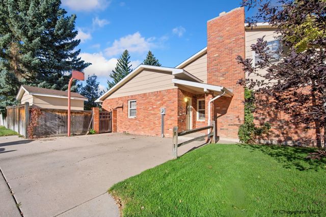 1763 MILTON DR, Cheyenne, WY 82001